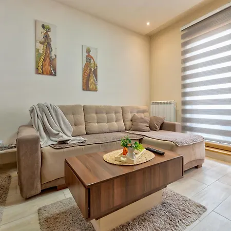 Mihajlo Kalman Διαμέρισμα