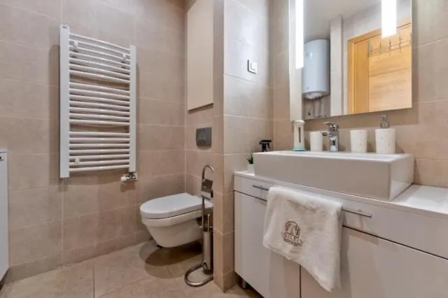 아파트 Mihajlo Kalman *